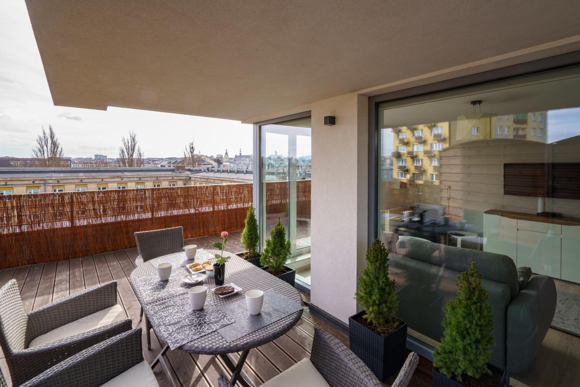 Apartament z tarasem Kielce Kültér fotó