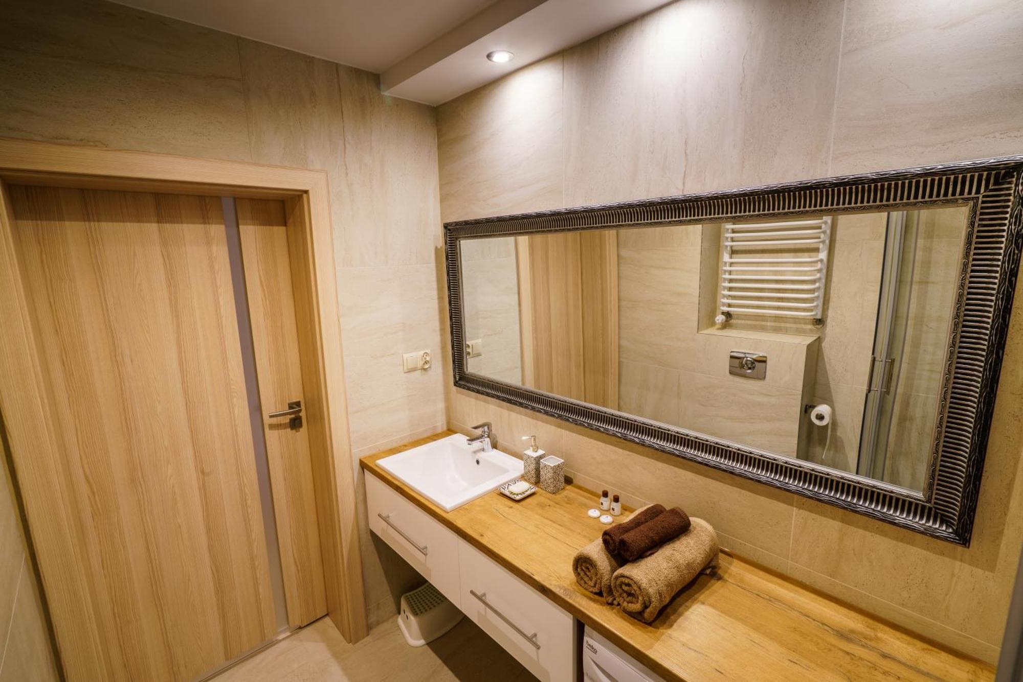 Apartament z tarasem Kielce Kültér fotó